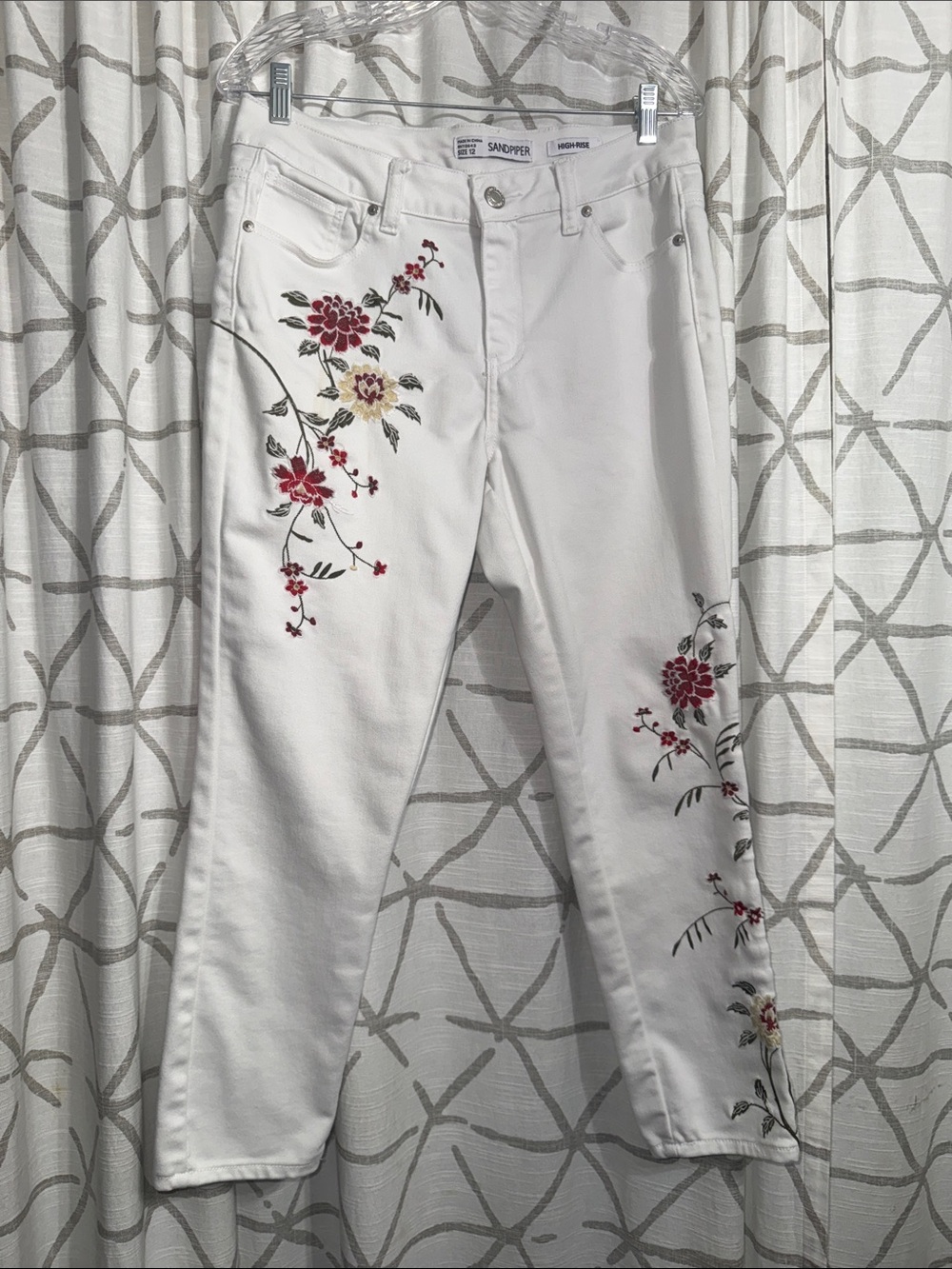 Sandpiper White Straight-Leg Jeans with Red Floral Embroidery